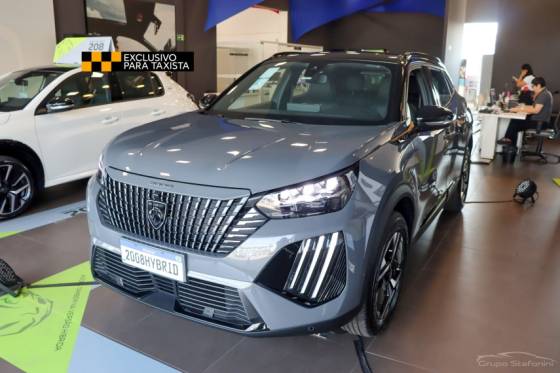 PEUGEOT 2008 1.0 TURBO 200 HYBRID GT CVT