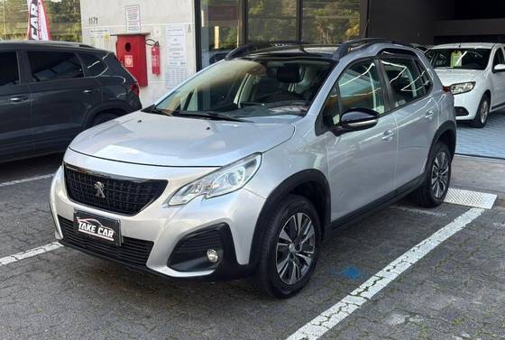PEUGEOT 2008 1.6 16V THP FLEX GRIFFE 4P AUTOMÁTICO