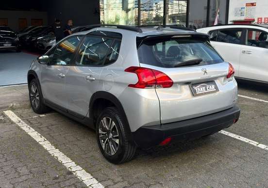 PEUGEOT-2008-2020