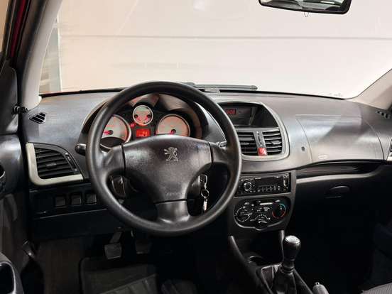PEUGEOT-207-1.4 ACTIVE 8V FLEX 4P MANUAL PEUGEOT-207-2013