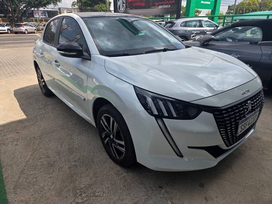 PEUGEOT 208 1.0 TURBO 200 FLEX GRIFFE CVT