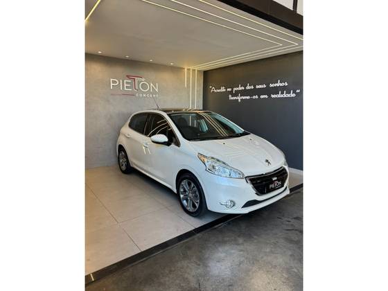 PEUGEOT 208 1.6 GRIFFE 16V FLEX 4P AUTOMÁTICO