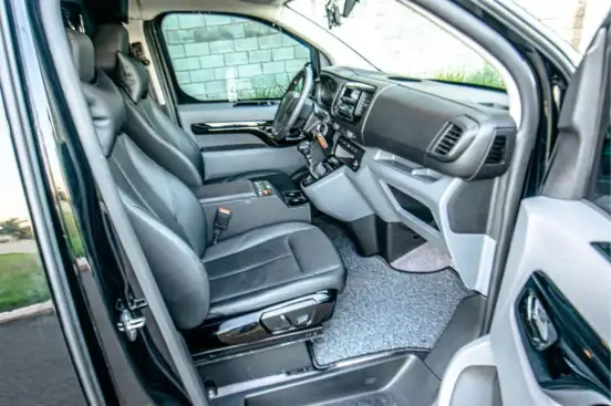 PEUGEOT-EXPERT-2023