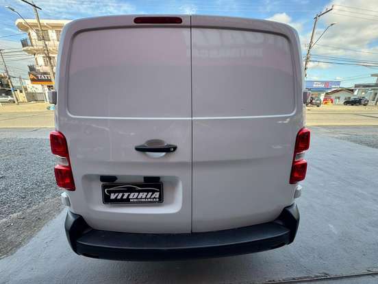 PEUGEOT-EXPERT-2021