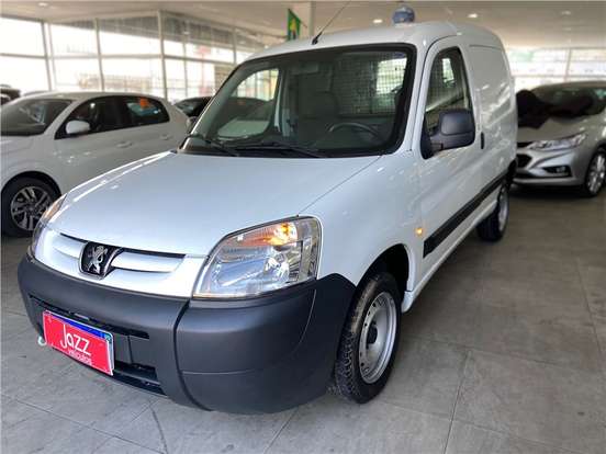 PEUGEOT-PARTNER-2020