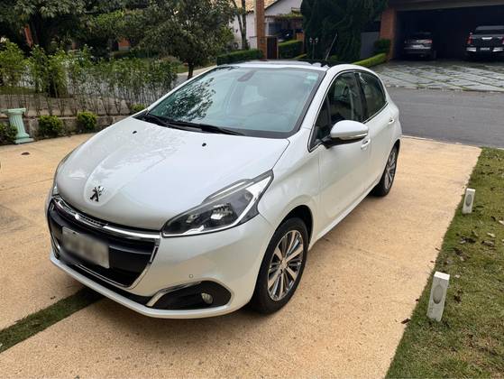 PEUGEOT 208 1.6 GRIFFE 16V FLEX 4P AUTOMÁTICO