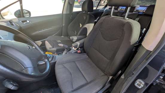 PEUGEOT-408-2011
