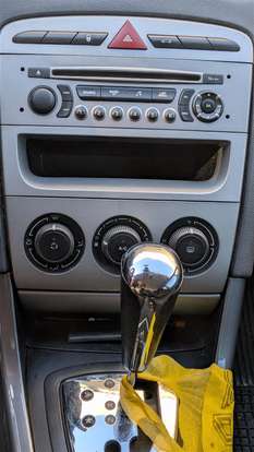 PEUGEOT-408-2011