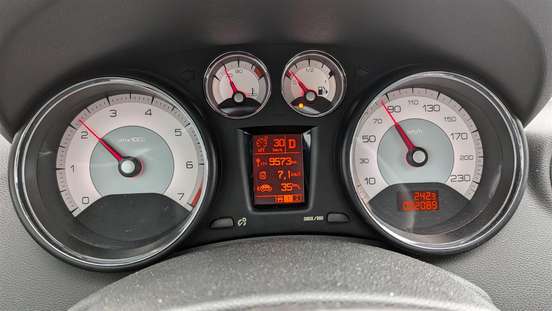 PEUGEOT-408-2011