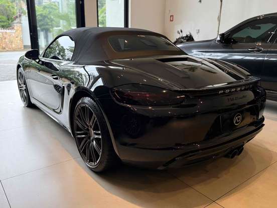 PORSCHE-718-2024