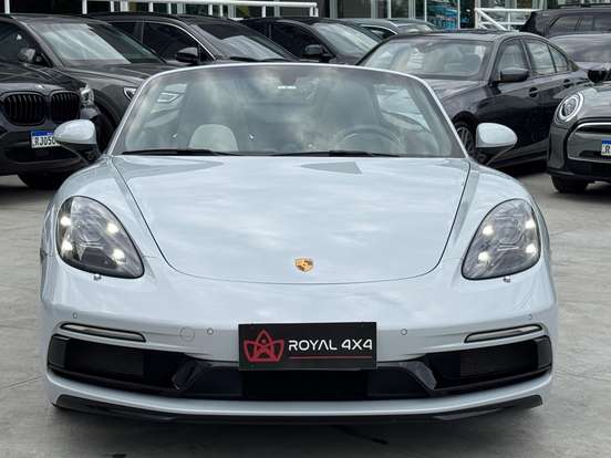 PORSCHE-718-2024