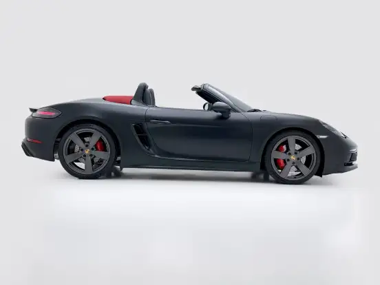 PORSCHE-718-2023