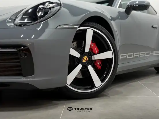 PORSCHE-911-2023