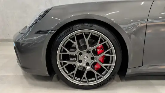 PORSCHE-911-2024