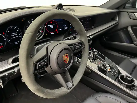 PORSCHE-911-2024