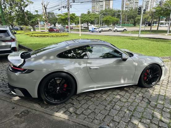 PORSCHE-911-2021