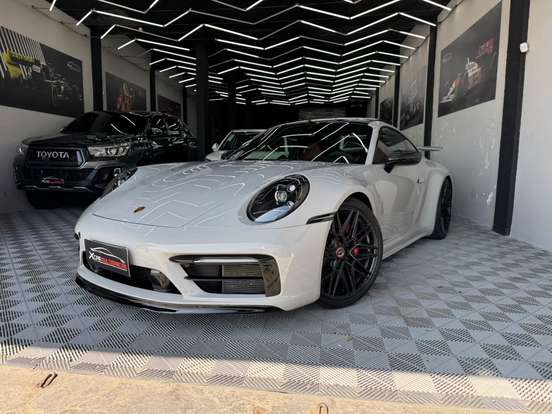PORSCHE-911-2020