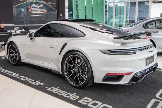 PORSCHE-911-2023