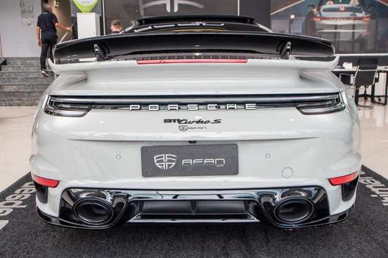 PORSCHE-911-2023