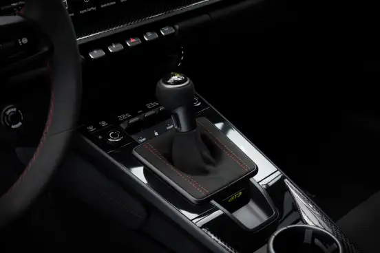 PORSCHE-911-2021
