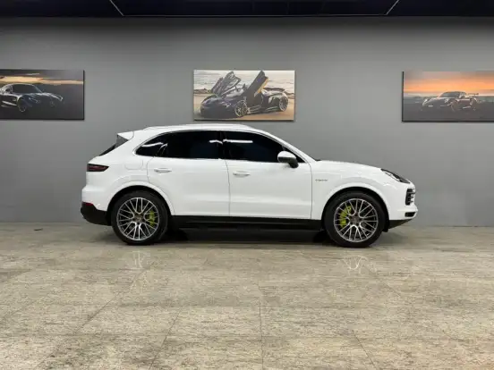 PORSCHE-CAYENNE-3.0 V6 E-HYBRID AWD TIPTRONIC S PORSCHE-CAYENNE-2021