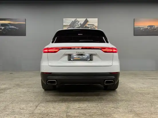 PORSCHE-CAYENNE-2021
