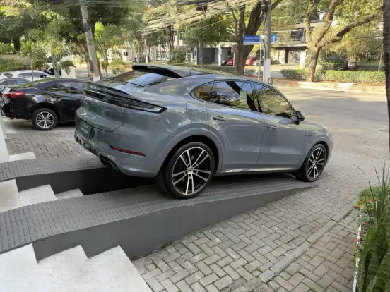 PORSCHE-CAYENNE-3.0 V6 E-HYBRID COUPÉ AWD TIPTRONIC S PORSCHE-CAYENNE-2024