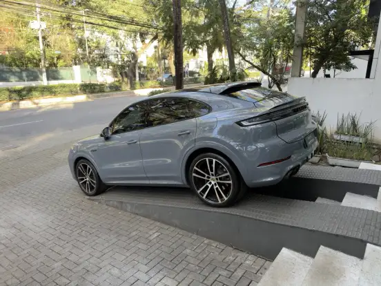 PORSCHE-CAYENNE-3.0 V6 E-HYBRID COUPÉ AWD TIPTRONIC S PORSCHE-CAYENNE-2024