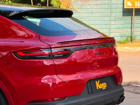 PORSCHE-CAYENNE-2022