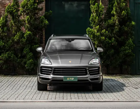 PORSCHE-CAYENNE-2018