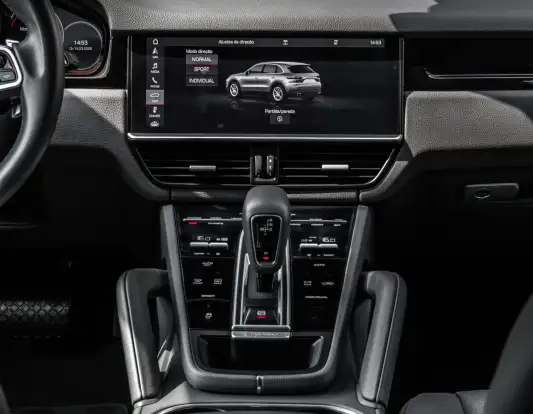 PORSCHE-CAYENNE-2018