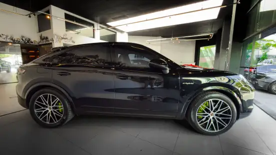 PORSCHE-CAYENNE-2024