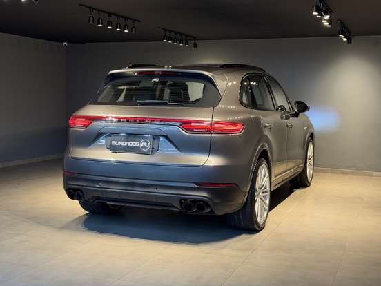 PORSCHE-CAYENNE-3.0 V6 E-HYBRID AWD TIPTRONIC S PORSCHE-CAYENNE-2020