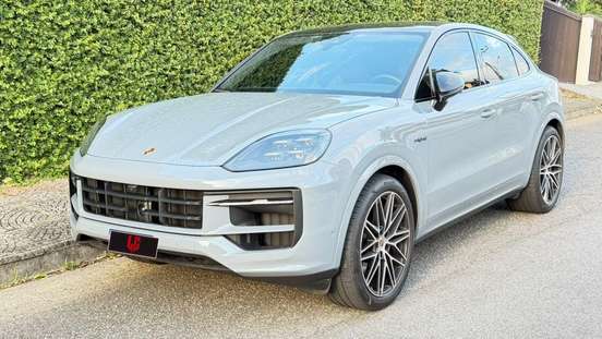 PORSCHE-CAYENNE-2025