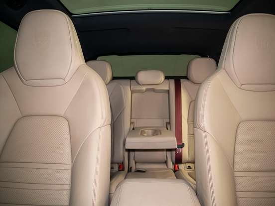 PORSCHE-CAYENNE-2022