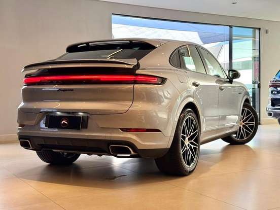 PORSCHE-CAYENNE-2024