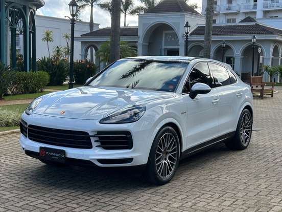 PORSCHE-CAYENNE-2023