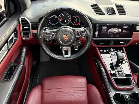 PORSCHE-CAYENNE-2018