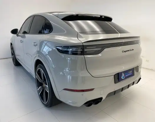 PORSCHE-CAYENNE-2022