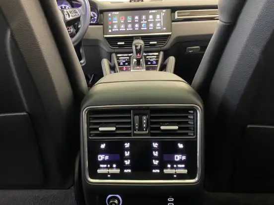 PORSCHE-CAYENNE-2022