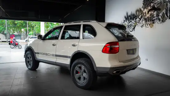 PORSCHE-CAYENNE-2008