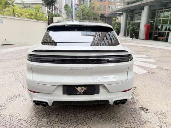 PORSCHE-CAYENNE-2025