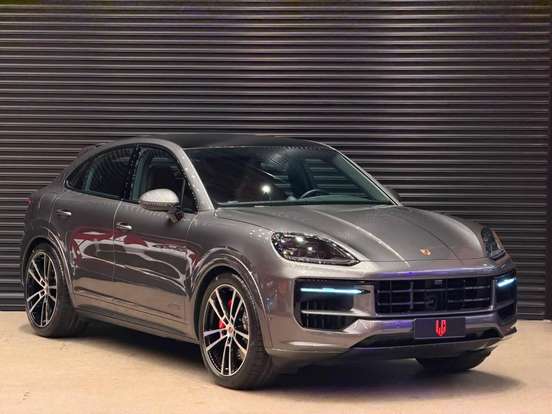 PORSCHE-CAYENNE-2025