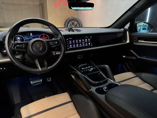 PORSCHE-CAYENNE-2024