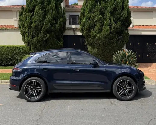 PORSCHE-MACAN-2020