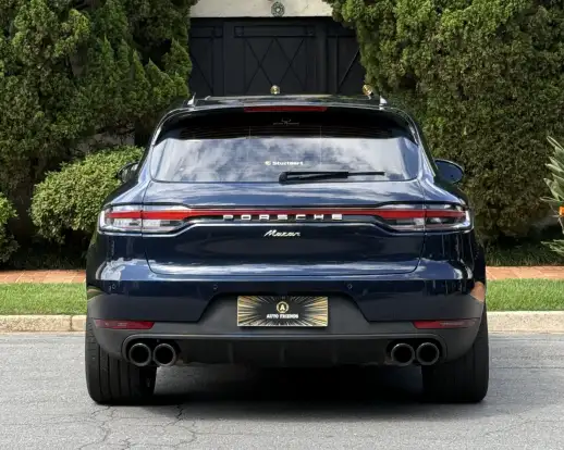 PORSCHE-MACAN-2020