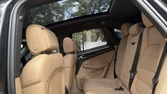 PORSCHE-MACAN-2023