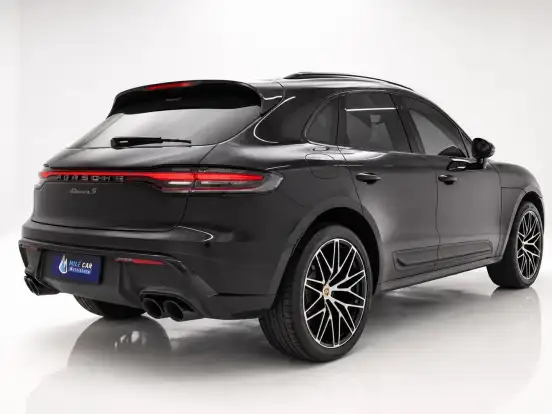 PORSCHE-MACAN-2023