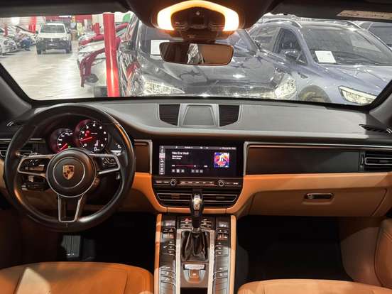 PORSCHE-MACAN-2019