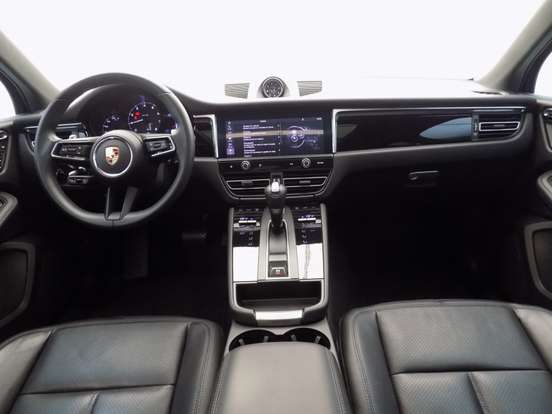 PORSCHE-MACAN-2024